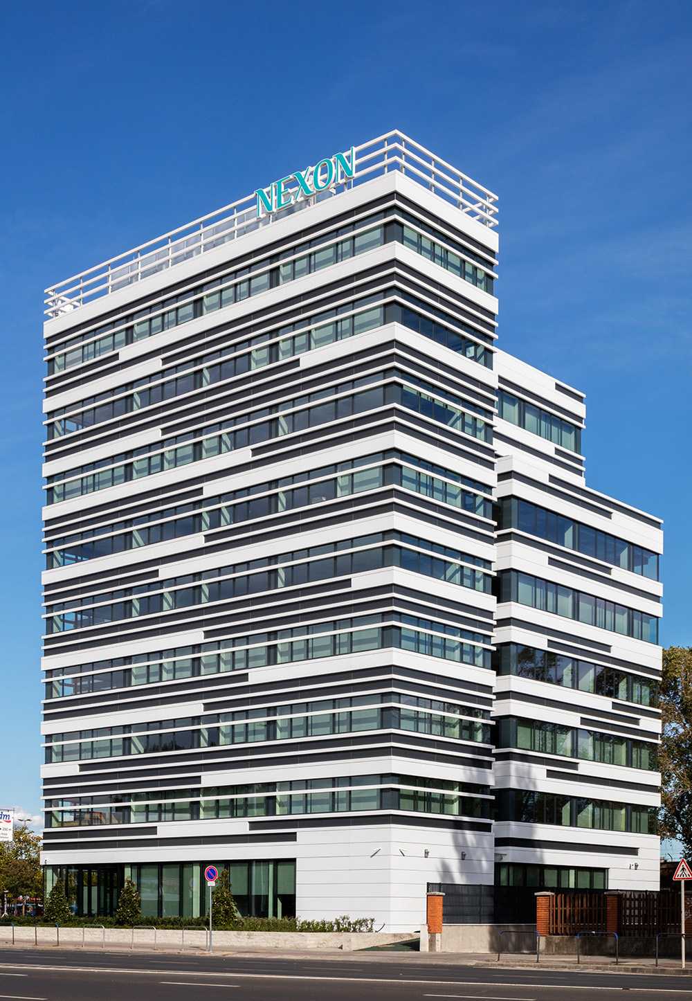 Nexon Irodaház